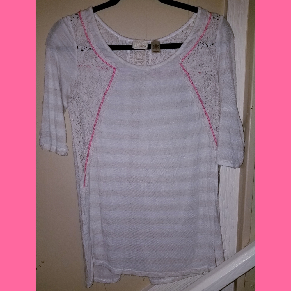 📌3/$25📌Daytrip top from Buckle